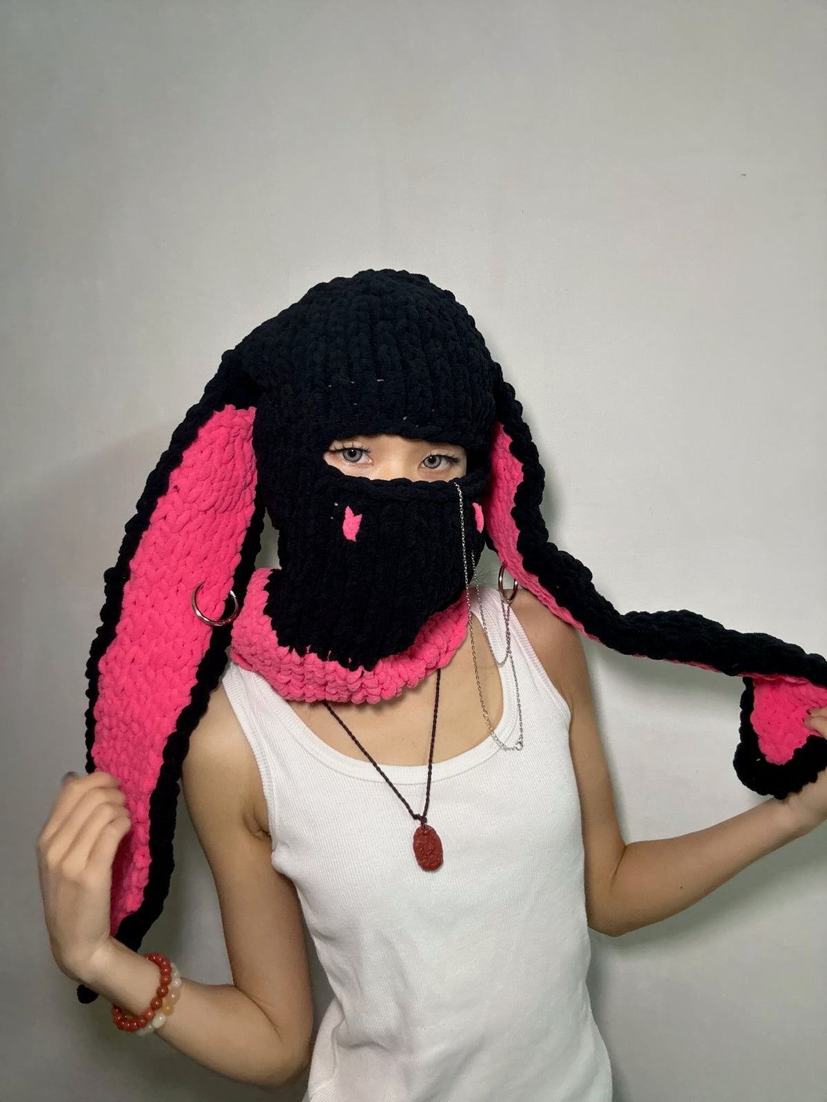Bunny Ears Hood – Black / Pink