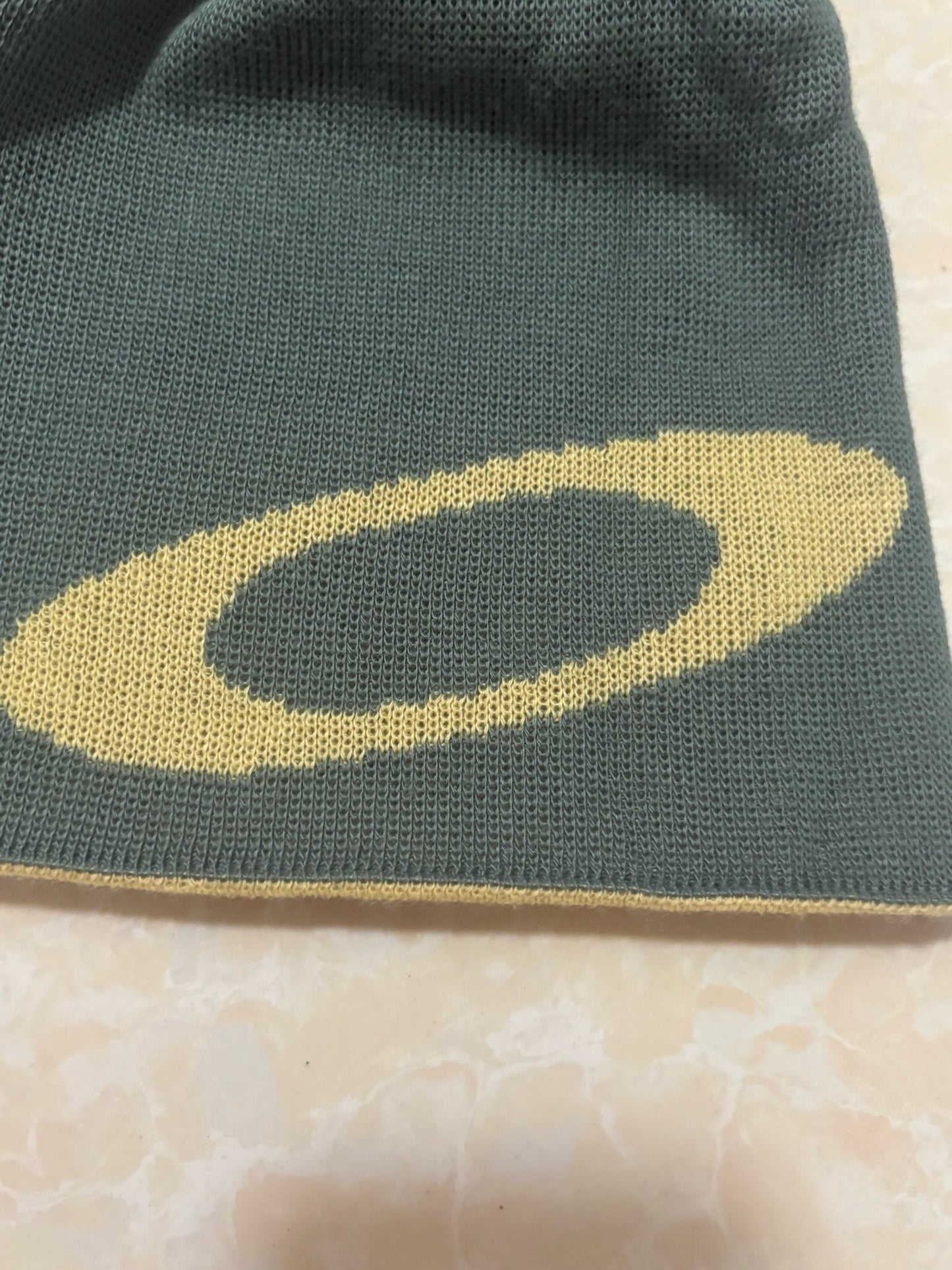 Oakley Ellipse  Beanie Green and Yellow