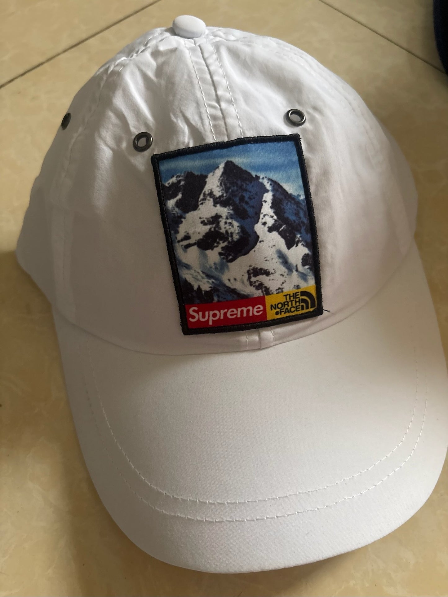 Supreme x The North Face Mountain 6-Panel Hat-White