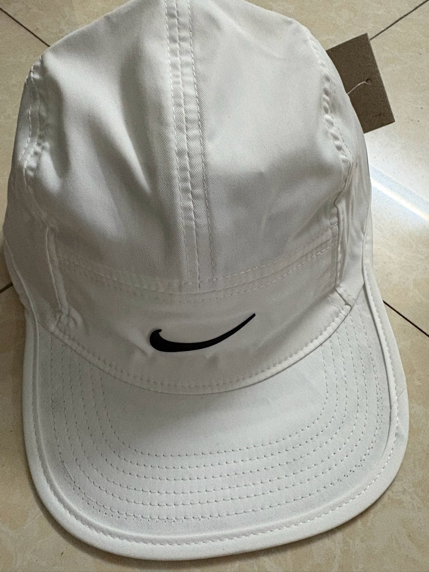 Nike Dri-FIT Fly Cap - White