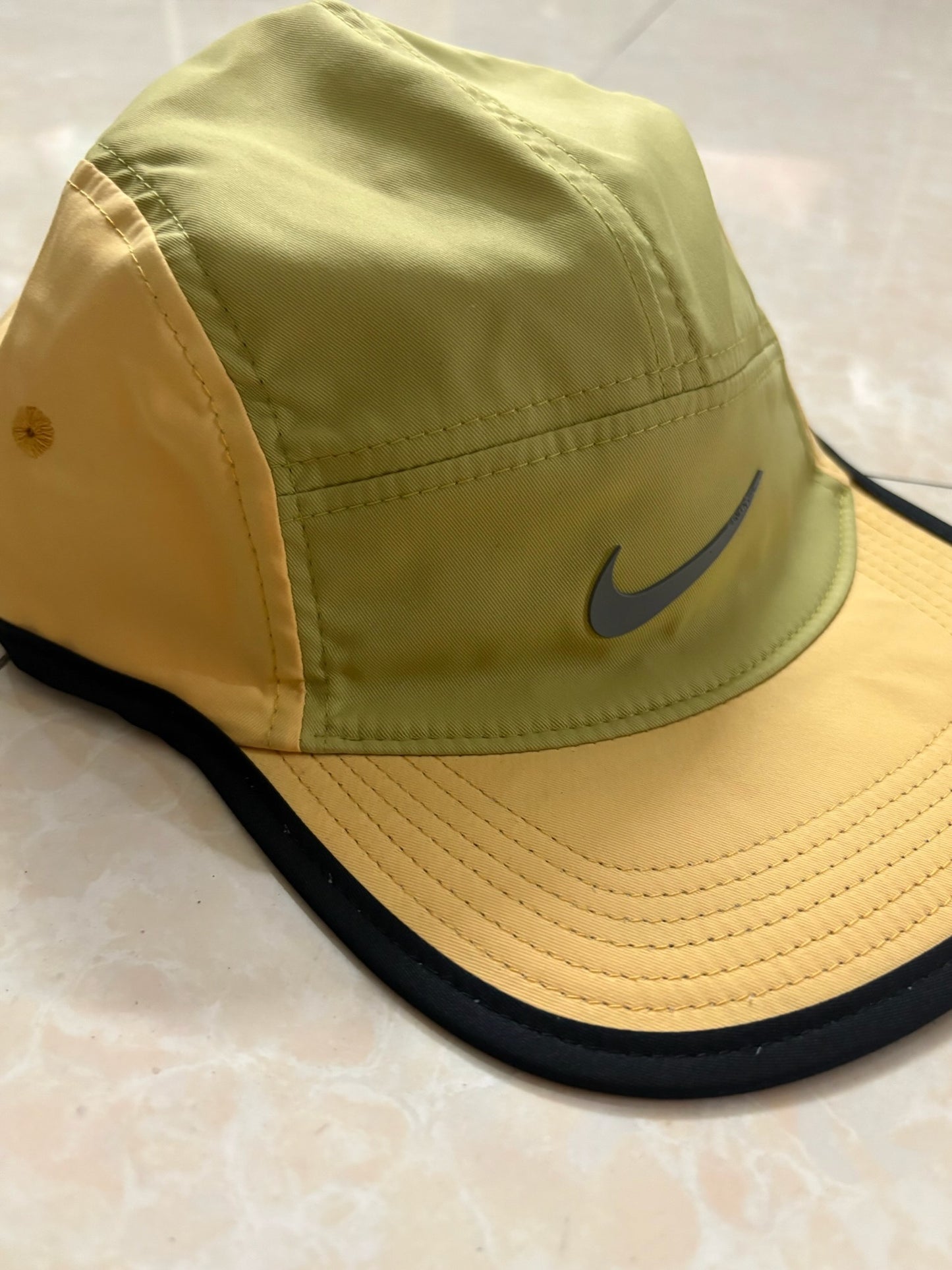Nike Dri-FIT Fly Cap - Yellow
