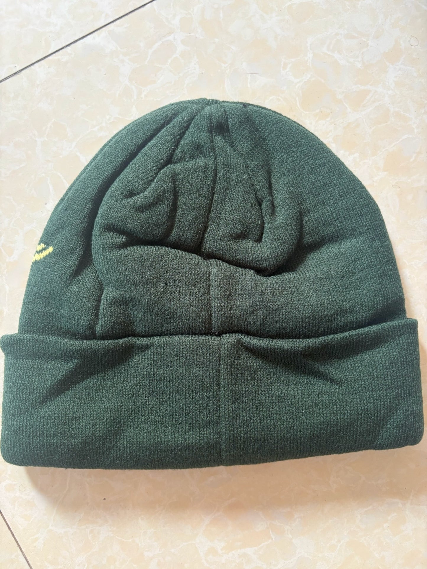 Word Toque – Dark Green / Yellow