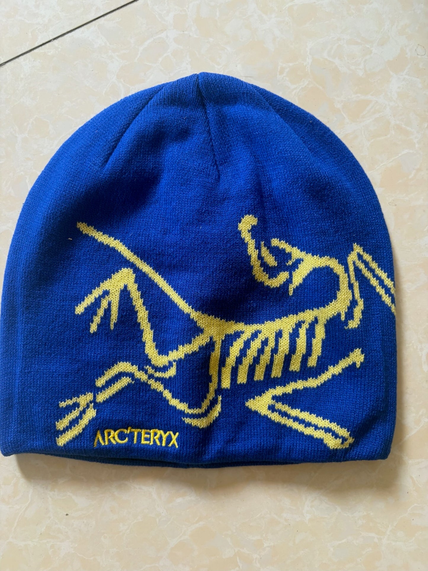 Bird Head Toque – Blue / Yellow