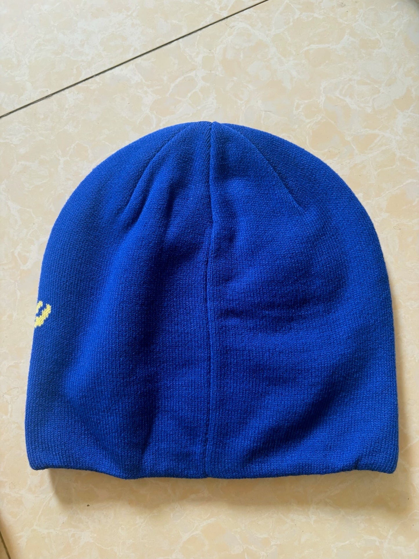 Bird Head Toque – Blue / Yellow
