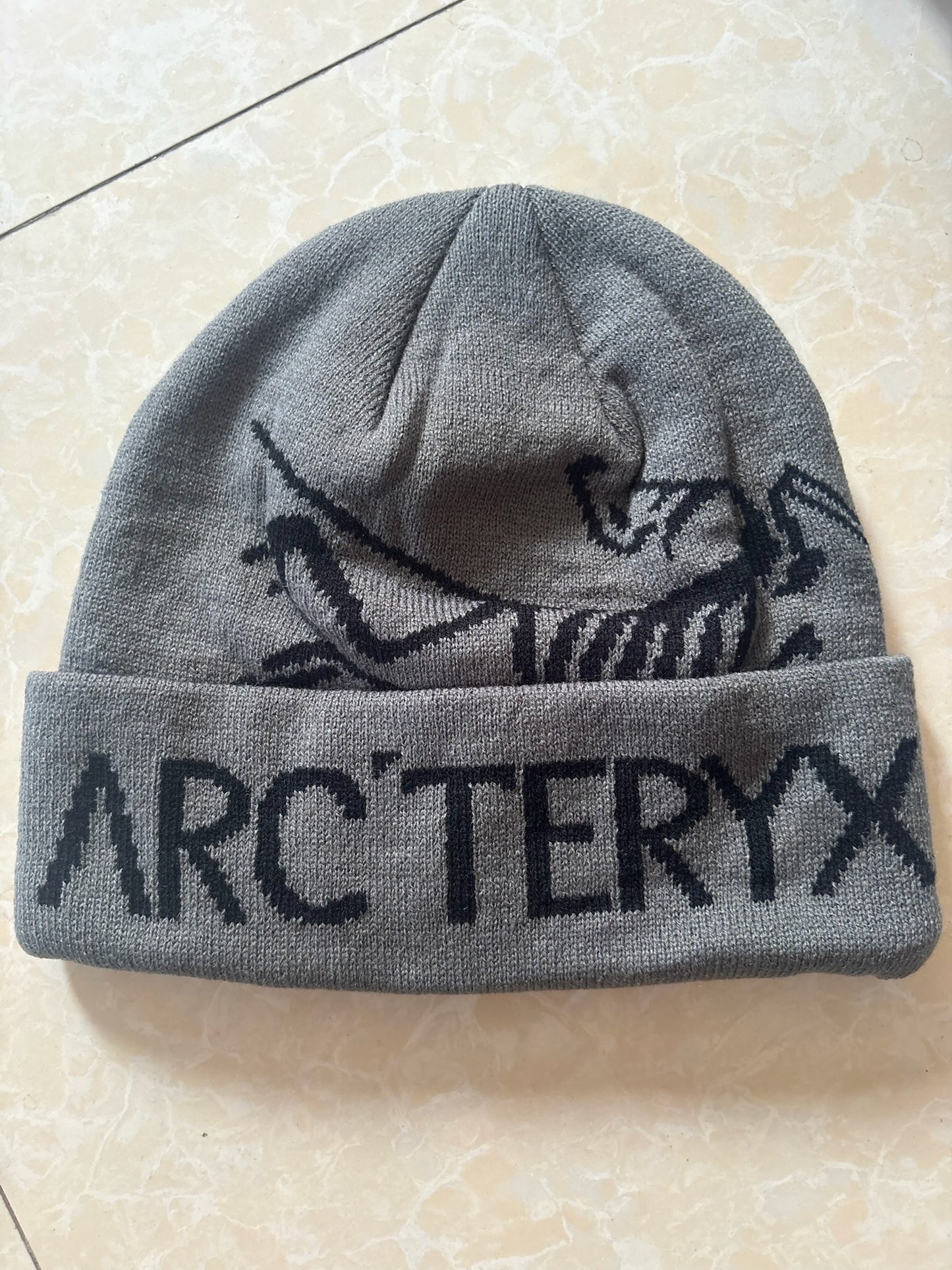 Word Toque – Grey Void