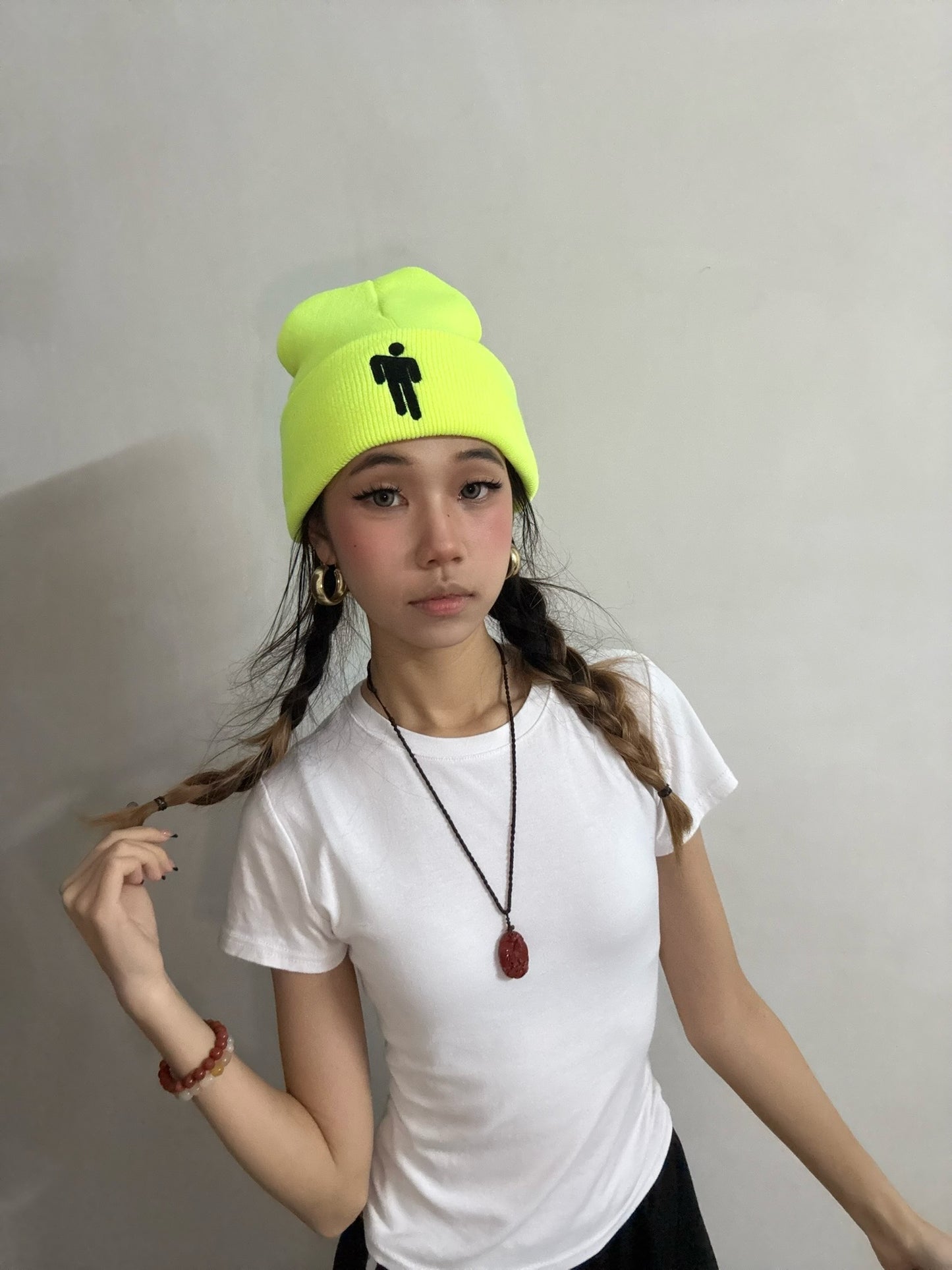 Bonnet Billie Eilish-neon yellow