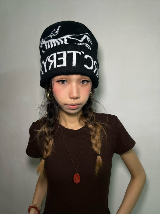 Word Toque – Black / White