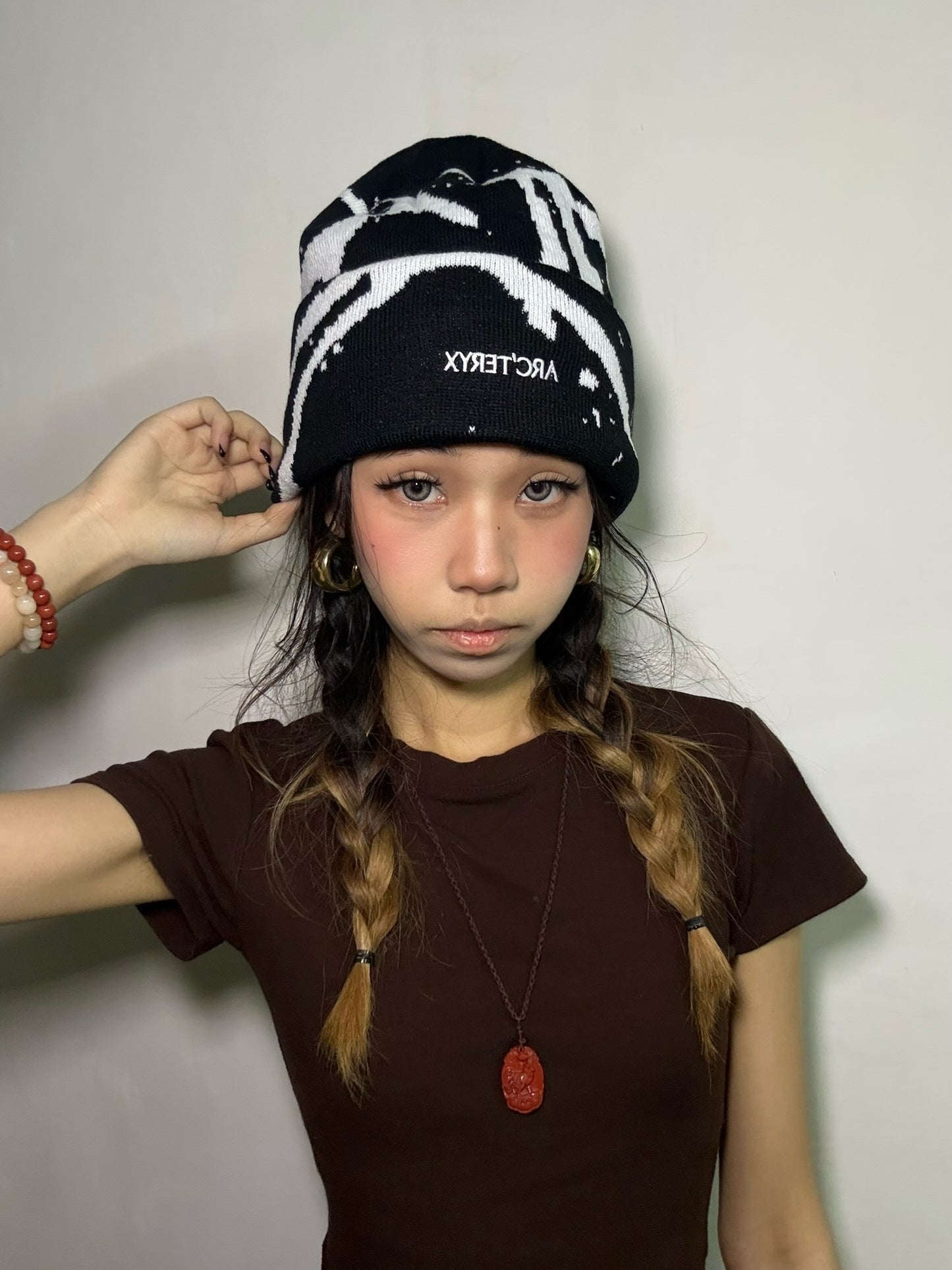 Grotto Toque – Black Void