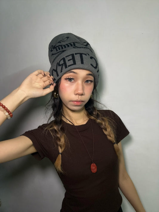 Word Toque – Grey Void