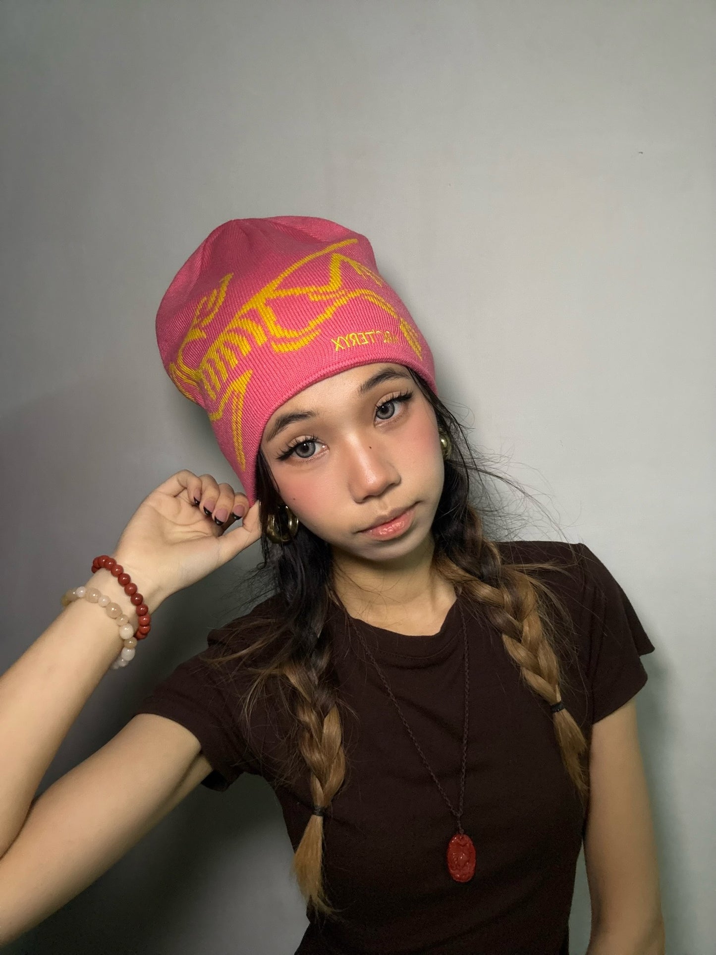 Bird Head Toque – Pink / Yellow