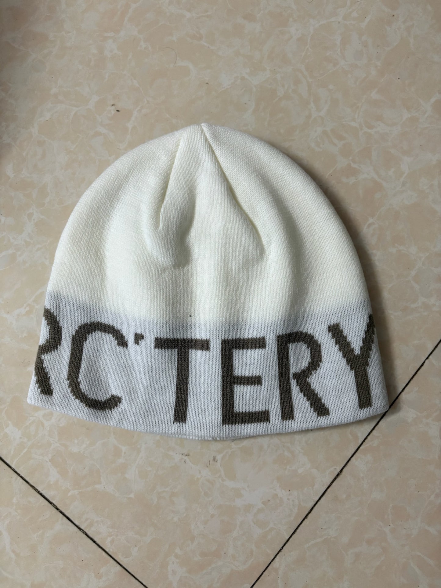 Word Head Toque – Arctic Silk