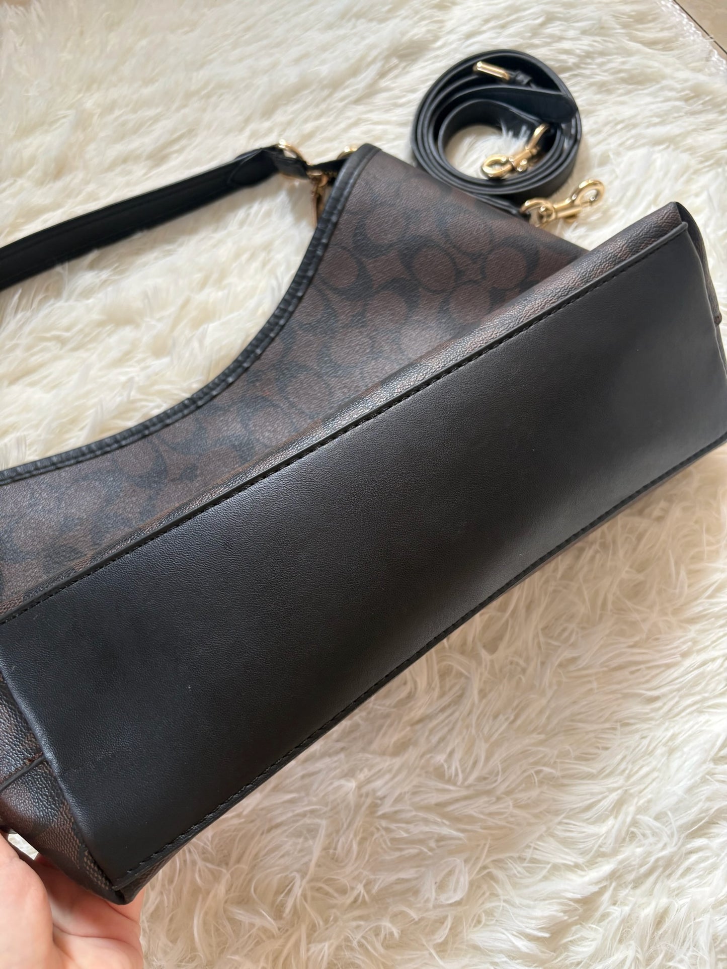 Coach Laurel Shoulder Bag – Brown Black