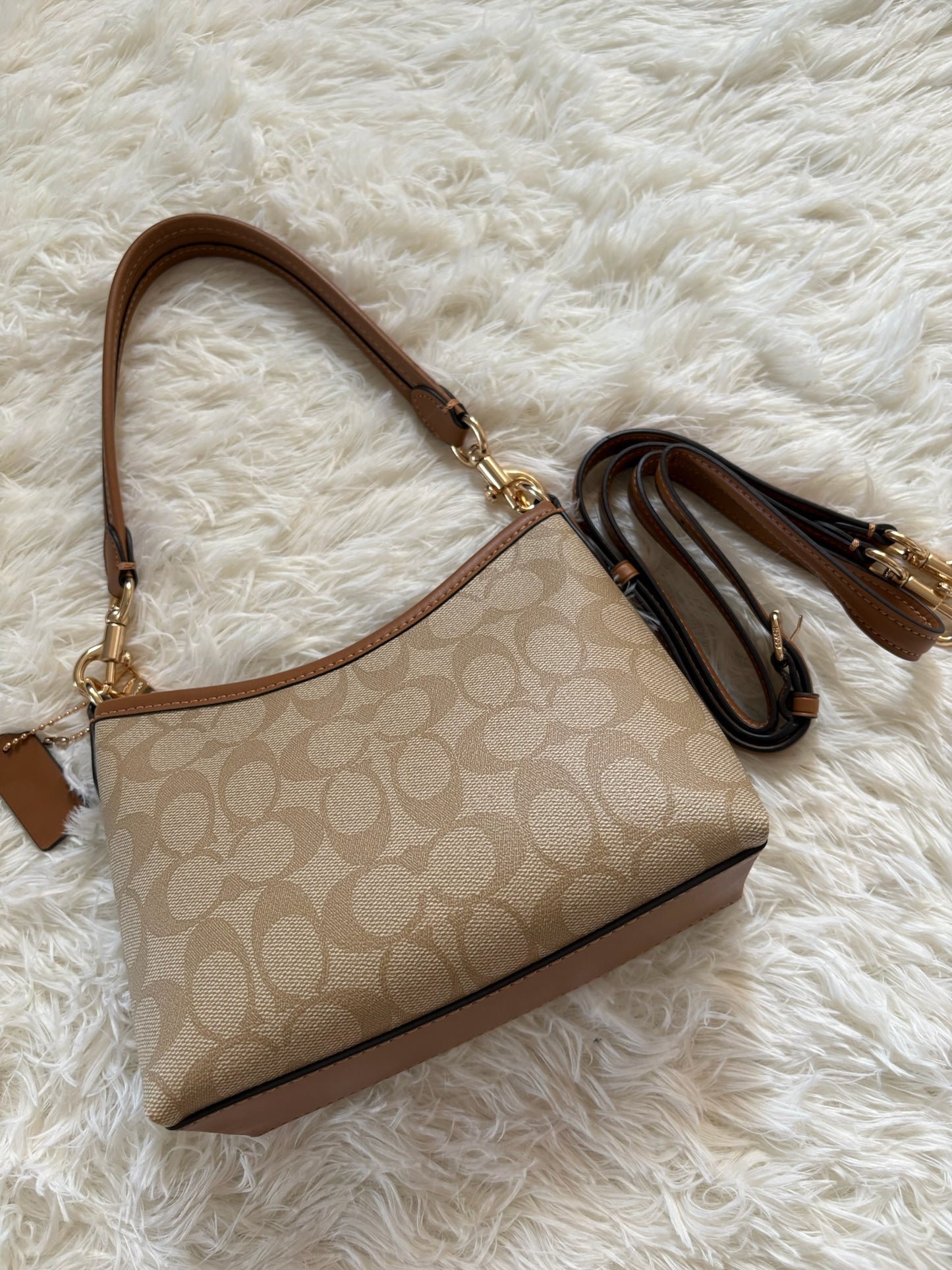 Coach Laurel Shoulder Bag – Beige