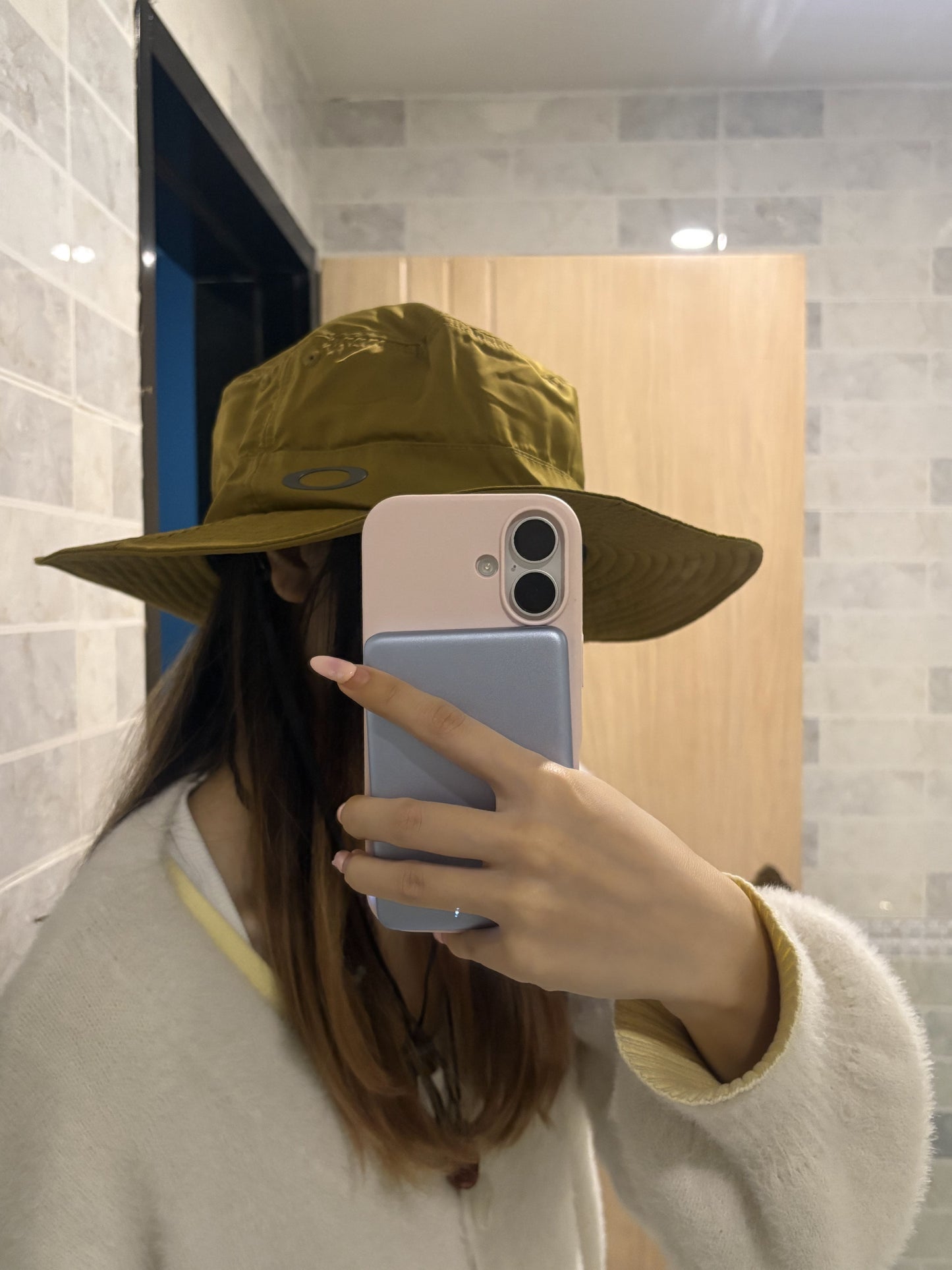 Oakley Wide-Brim Sun Hat -Olive Green